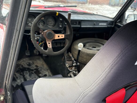 2003 Lada (ВАЗ) 2105, красный, 105000 рублей - вид 6