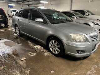 2007 Toyota Avensis II Рестайлинг, серебристый, 700000 рублей, вид 3
