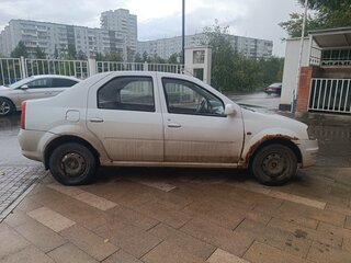 2010 Renault Logan I Рестайлинг, белый, 220000 рублей, вид 3