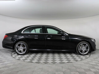 2020 Mercedes-Benz E-Класс 220 d V (W213, S213, C238), чёрный, 3770000 рублей, вид 4