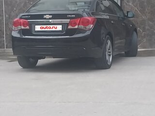 2013 Chevrolet Cruze I Рестайлинг, чёрный, 650000 рублей, вид 1