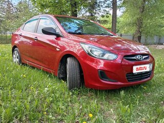 2011 Hyundai Solaris I, красный, 639000 рублей, вид 4