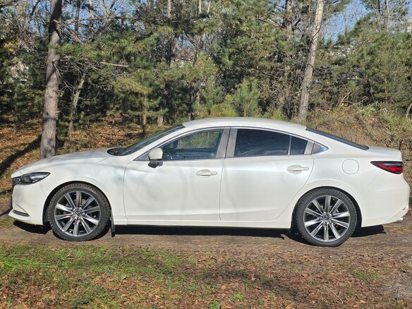 2019 Mazda 6 III (GJ) Рестайлинг 2, белый, 2400000 рублей - вид 4