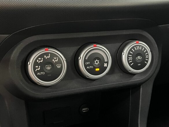 2012 Mitsubishi Lancer X Рестайлинг, серебристый - вид 10