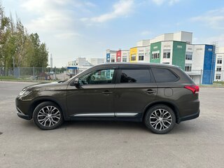2017 Mitsubishi Outlander III Рестайлинг 2, коричневый, 2165000 рублей, вид 4