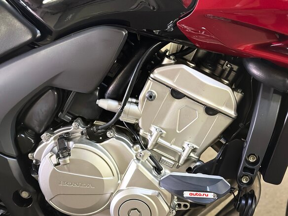 2010 Honda CBF 600, красный, 600000 рублей - вид 5