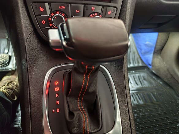 2014 Opel Meriva B Рестайлинг, белый - вид 38