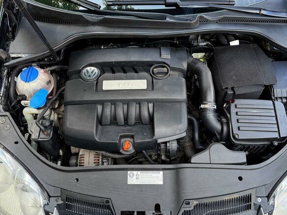 2009 Volkswagen Jetta V, чёрный - вид 5