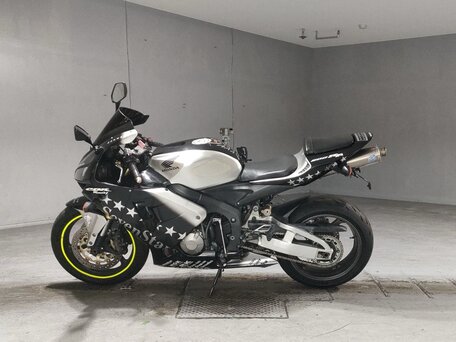 2008 Honda CBR 600RR, серебристый, 470000 рублей, вид 2
