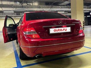 2007 Mercedes-Benz C-Класс 200 III (W204), пурпурный, 850000 рублей, вид 5