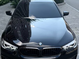 2017 BMW 5 серии 520d VII (G30/G31/G38), чёрный, 3450000 рублей, вид 2