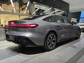 2026 Audi A5 L Sportback III (B10), серый, 6703000 рублей, вид 5