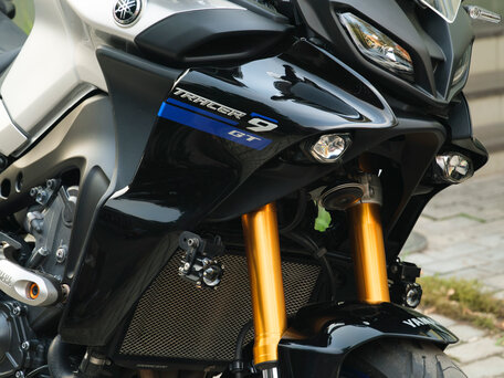 2021 Yamaha Tracer 9, серый, 1350000 рублей, вид 4