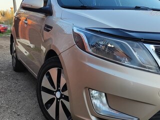 2014 Kia Rio 6-speed III, бежевый, 890000 рублей, вид 1