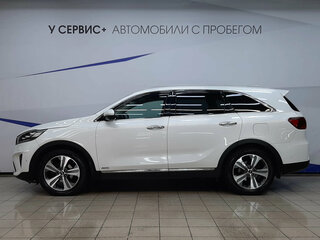 2018 Kia Sorento III Prime Рестайлинг, белый, 2129000 рублей, вид 2