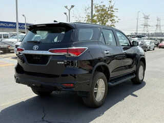 2026 Toyota Fortuner II Рестайлинг, чёрный, 7247189 рублей, вид 3