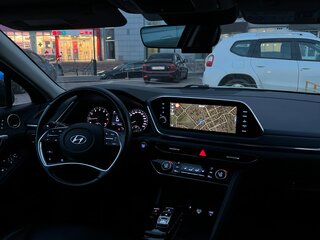 2020 Hyundai Sonata VIII (DN8), чёрный, 2500000 рублей, вид 2