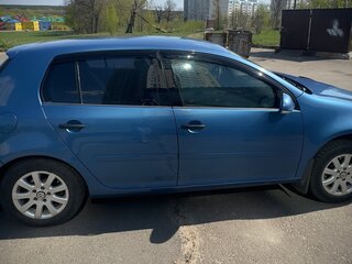 2004 Volkswagen Golf V, синий, 550000 рублей, вид 5