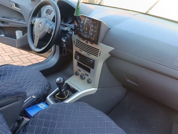 2008 Opel Astra H Рестайлинг, бежевый, 425000 рублей - вид 3