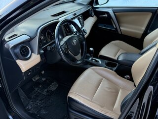 2017 Toyota RAV4 IV (XA40) Рестайлинг, чёрный, 3100000 рублей, вид 4