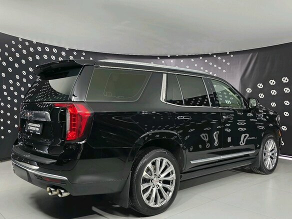 2022 GMC Yukon V, чёрный, 7790000 рублей - вид 6