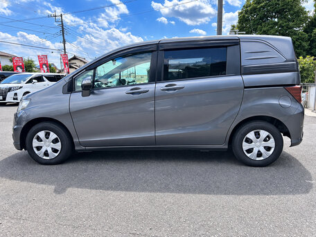 2012 Honda Freed Spike I Рестайлинг, серый, 900000 рублей, вид 4