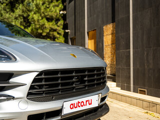 2020 Porsche Macan I Рестайлинг, серебристый, 6000000 рублей, вид 4