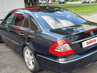 2007 Mercedes-Benz E-Класс 220 III (W211, S211) Рестайлинг, чёрный, 880000 рублей, вид 4