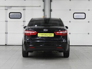 2013 Kia Rio 5-speed III, чёрный, 580000 рублей, вид 5