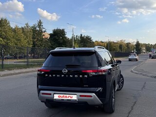 2021 Nissan Pathfinder V, чёрный, 5000000 рублей, вид 5