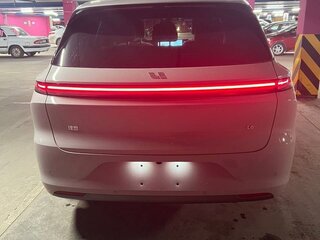 2024 Li Auto (Lixiang) L6 I, серый, 5850000 рублей, вид 4