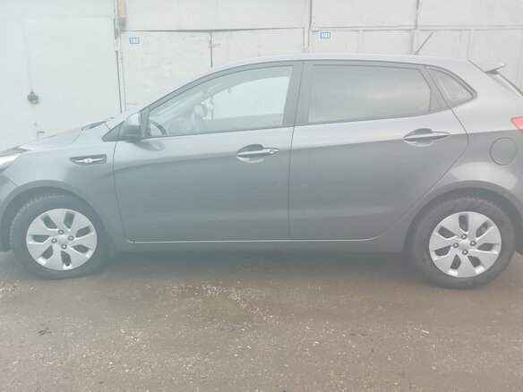 2016 Kia Rio III Рестайлинг, серый, 1000000 рублей - вид 3