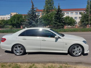 2011 Mercedes-Benz E-Класс 200 7G-Tronic IV (W212, S212, C207), белый, 1650000 рублей, вид 5