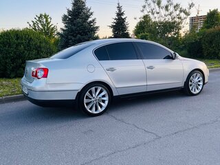 2010 Volkswagen Passat B6, серебристый, 1185000 рублей, вид 3