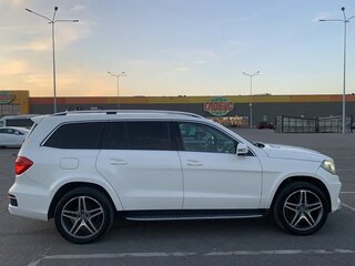 2014 Mercedes-Benz GL-Класс 350 II (X166), белый, 3350000 рублей, вид 3