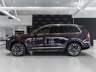 2026 Volvo XC90 B5 II Рестайлинг 2, красный, 12044400 рублей, вид 4