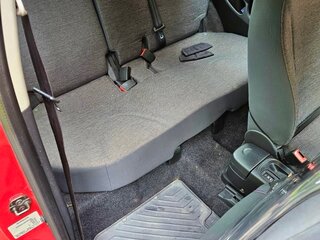 2006 Nissan Micra III (K12), красный, 450000 рублей, вид 5