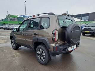 2026 Lada (ВАЗ) Niva Travel I Рестайлинг, коричневый, 1755900 рублей, вид 3