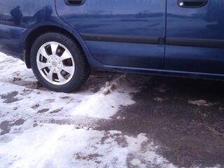 2003 Mitsubishi Carisma I Рестайлинг, синий, 455000 рублей, вид 5