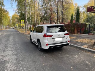 2019 Lexus LX 570 III Рестайлинг 2, белый, 9500000 рублей, вид 5