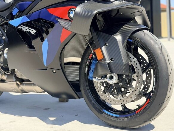 2025 BMW M 1000 RR, чёрный, 3999999 рублей - вид 11
