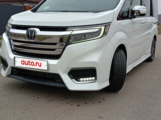 2018 Honda Stepwgn Spada V Рестайлинг, белый, 2590000 рублей, вид 5