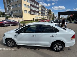 2019 Volkswagen Polo V Рестайлинг, белый, 830000 рублей, вид 5