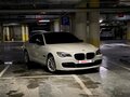 2009 BMW 7 серии 730d V (F01/F02/F04), белый, 2000000 рублей - вид 3