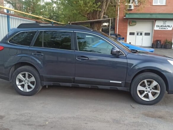 2014 Subaru Outback IV Рестайлинг, серый, 1400000 рублей - вид 4