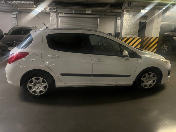 2012 Peugeot 308 I Рестайлинг, белый, 425000 рублей - вид 4