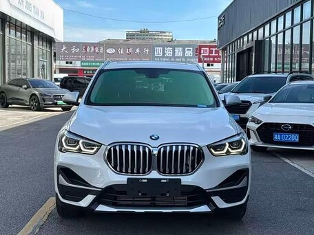2022 BMW X1 Long 20Li sDrive II (F48) Рестайлинг, белый, 2005000 рублей, вид 2