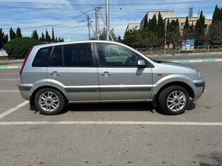 2007 Ford Fusion I Рестайлинг, серебристый, 450000 рублей, вид 3