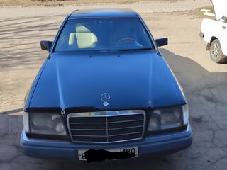 1993 Mercedes-Benz W124 220, чёрный, 1100000 рублей, вид 1