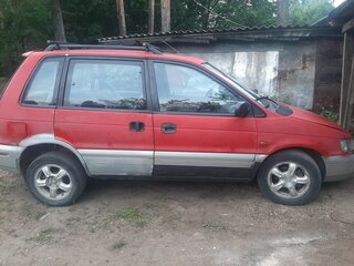 1994 Mitsubishi Space Runner I, красный, 90000 рублей, вид 2